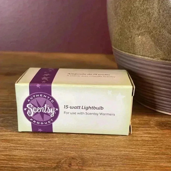 Scentsy Mid-Size Limestone Electric Wax Melter Wax Warmer with Extra Bulb - Picture 2 of 14